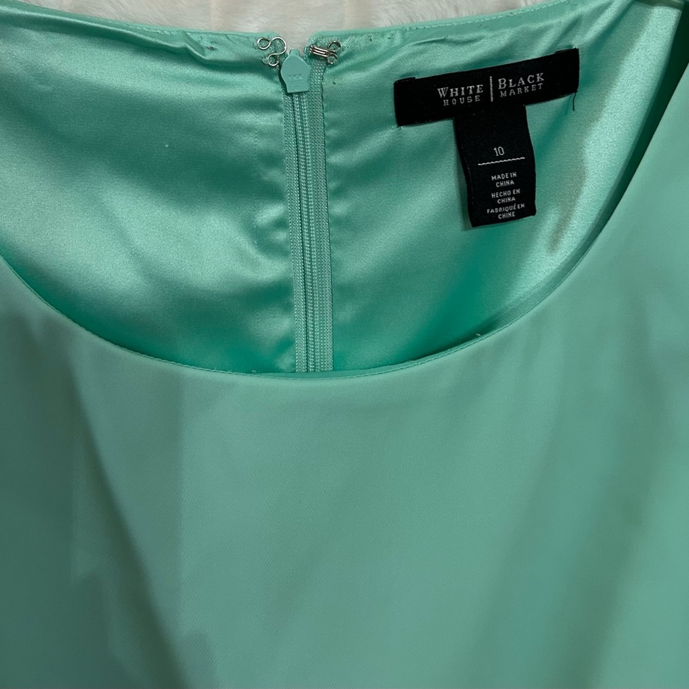 OFFERS
WHBM Stunning Mint Green Sleeveless Dress with Scalloped Hem - Picture 3 of 5